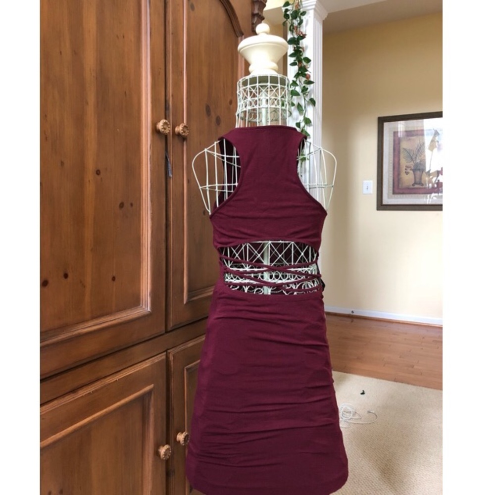 COPY - 🌸 Backless Strappy Maroon Midi Dress